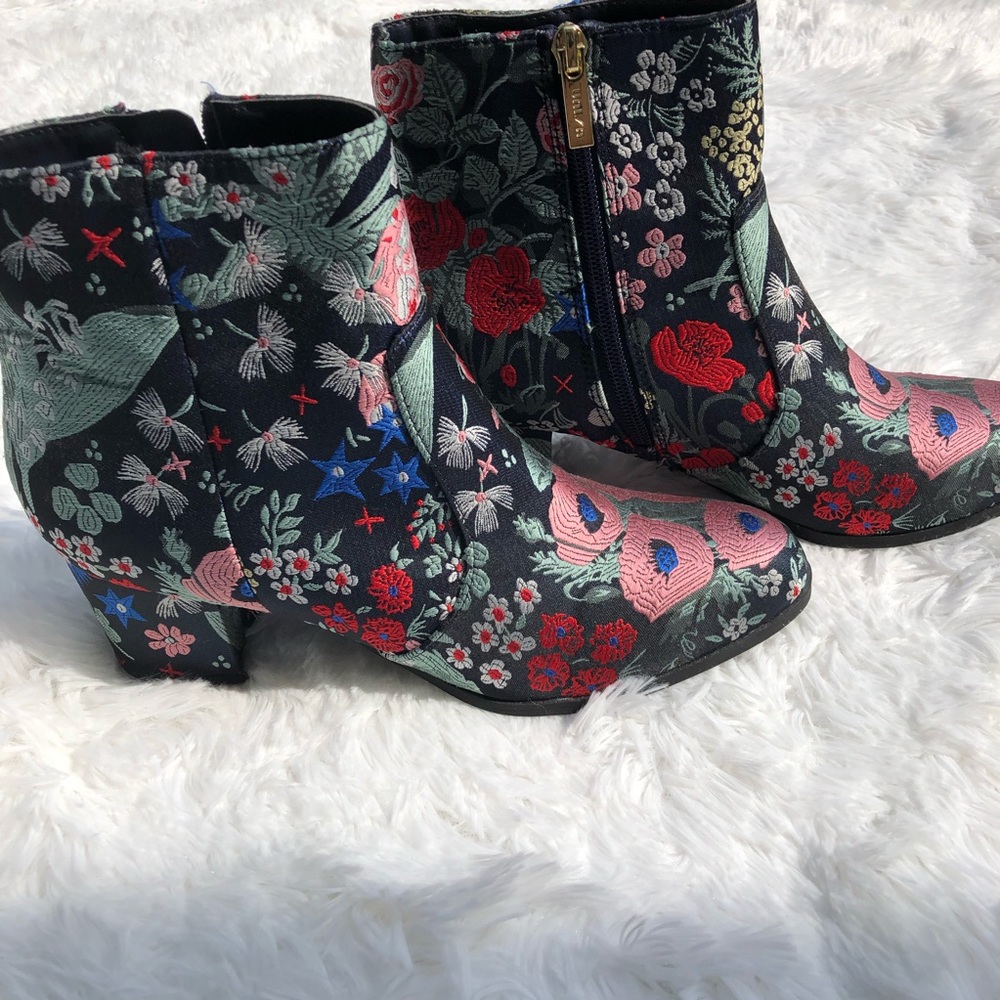 Unisa Floral Ankle Boots